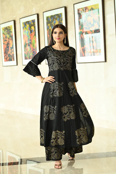 Fashion Dream Girl's Ethnic Gown Maxi Dress with Dupatta - Buy Fashion  Dream Girl's Ethnic Gown Maxi Dress with Dupatta Online at Low Price -  Snapdeal